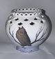 Helblonde på seks fødder: Royal Copenhagen vase med ugle ...