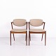 Par Model 42 spisebordsstole designet af Kai Kristiansen i 1956 og fremstillet af Schou Andersen ...