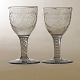 Et par bryllupsglas med monogrammer "OJS" & "MO" i kartouche og drikkevers Hurdal 1780-1800. H: 12,5cm