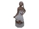 Sjælden Royal Copenhagen figur, balinesisk kvinde med to grise.Designet af Arno ...