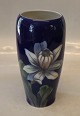 Kgl. 2797-235 Kgl. Cobolt Blå Blomstervase 17 cm Porcelæn fra Royal Copenhagen I hel og fin stand