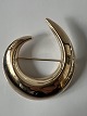 Hans Hansen; Broche af 14 kt. guld.Mål 4,8 cm x 4,1 cm.