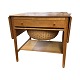 Hans J. Wegner – sybord AT33 i eg