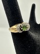 14Karat Guld Ring med grøn sten og diamanter. Ring str. 52Vægt: 4,4gStemplet: 585 KJo