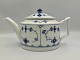 Royal Copenhagen Musselmalet riflet Oval tekande Modelnr. 454 H.: 13cm L.: 22cm 2. Sortering