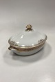 Royal Copenhagen Stel 594 Oval Ragout Fad med Låg No. 9348Slid på guldkant kan ...