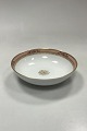 Royal Copenhagen Stel 594 Rund Skål No. 9024Slid på guldkant kan forekommeDiameter 18,5 cm / ...