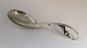 Georg Jensen. Sølvbestik (830). Pyntebestik no.21. Sukkerske. Længde 13 cm. Produceret 1927.