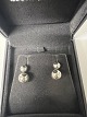 Georg Jensen Moonlight Grapes øreringeDe måler: Længde 16,2 mm. x Bredde 0,96 ...