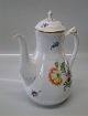 Bing & Grøndahl 
Saksisk 091 a 
Stor kaffekande 
 26 cm 1 l 
(301) Blomst på 
hvidt porcelæn 
I fin og ...