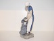 Bing & Grøndahl 
Figur, 
bondepige med 
mælkespande.
Af 
fabriksmærket 
ses det, at 
denne er ...