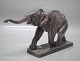Dahl Jensen 
1058 Afrikansk 
elefant (DJ) 12 
cm på base. 
Mærket med 
kongelig krone 
og DJ ...