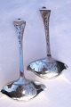 Dansk sølv 
tretårnet sølv 
830s. 
Sølvbestik 
Antik Rokoko 
sølvtøj, 
Sovseske, 
længde 18 cm. 
fra år ...