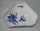 Royal 
Copenhagen Blue 
FLower curved 
1526-10 
Triangular dish 
21 cm In mint 
and nice 
condition