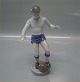 Kgl. figur fra 
Royal 
Copenhagen 4989 
Kgl. 
Fodboldsspiller 
Johan Galster 
18 cm I hel og 
fin stand
