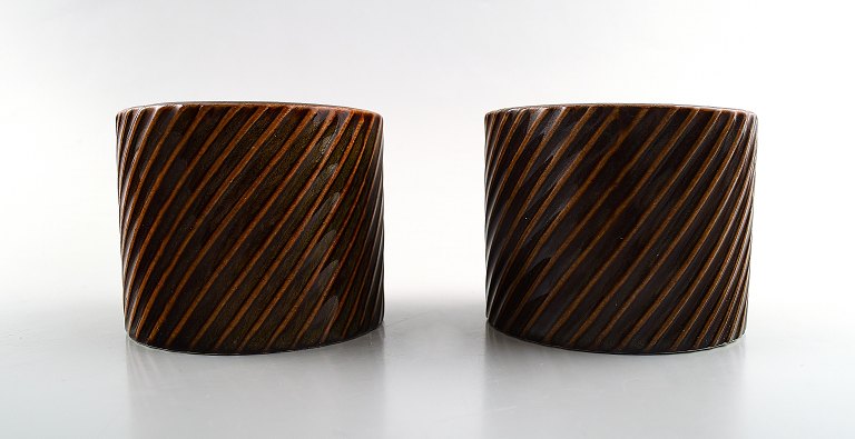 Stig Lindberg, Gustavsberg, "Domino" par vaser i keramik. 
