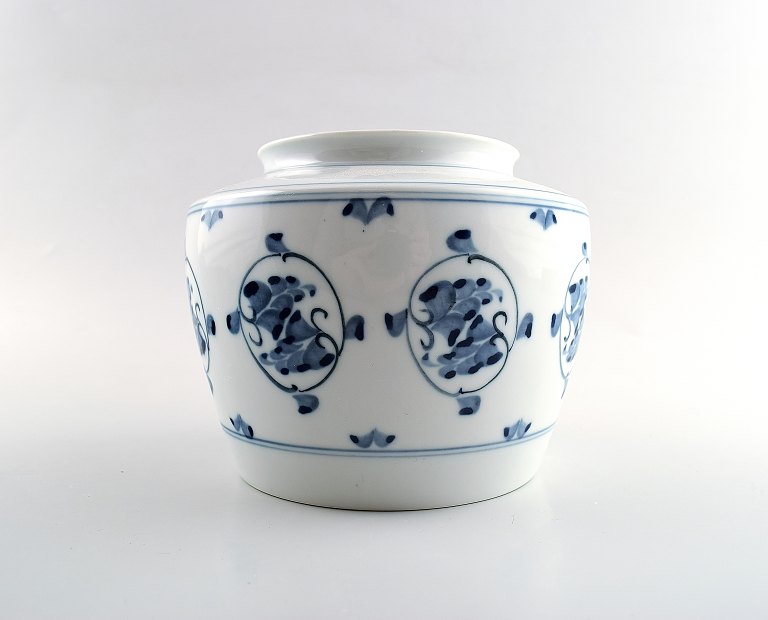 B&G Bing & Grondahl porcelain vase with flowers.
