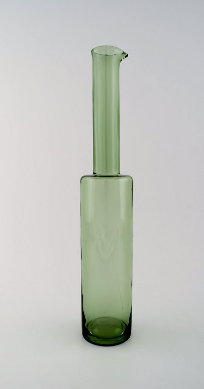 Nanny Still for Riihimäen Lasi, Finnish art glass decoration bottle.