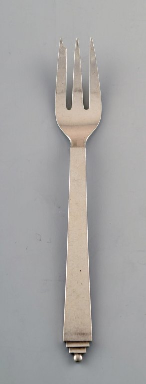 Georg Jensen Pyramid pastry fork. Sterling silver.
2 pcs. in stock.
