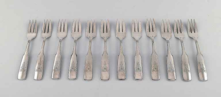 Hans Hansen silverware number 2. Set of 12 pastry forks in all silver. 
