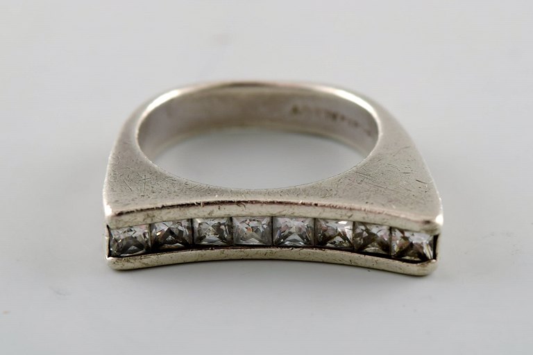 Danish alliance ring in sterling silver with stones. Classic design. 1970 / 
80