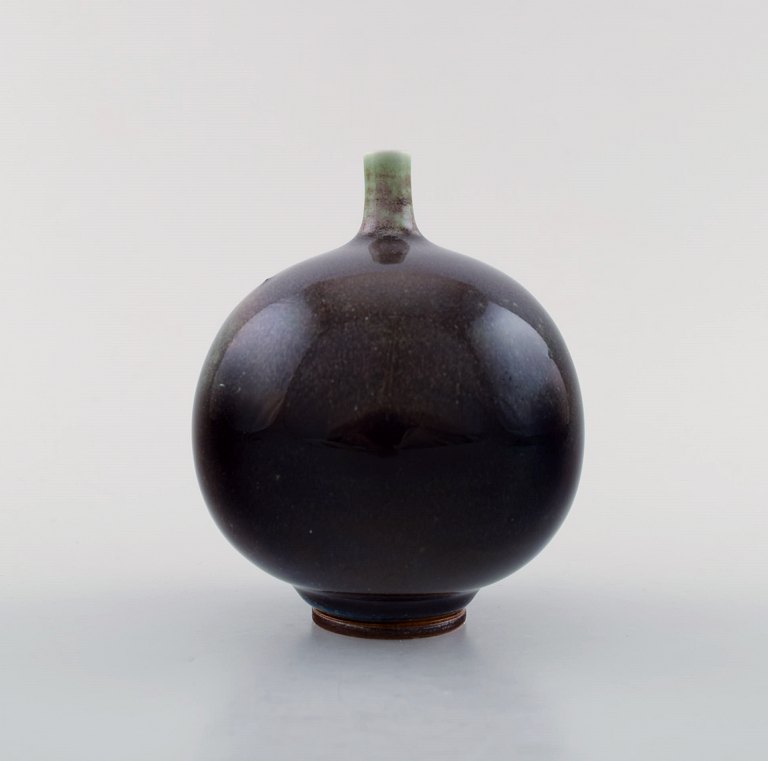 Berndt Friberg Studio ceramic vase. Modern Swedish design. Unique, handmade. 
Rare form.