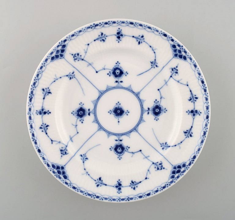 Royal Copenhagen Blue Fluted Half Lace lunch Plate # 1/572.
