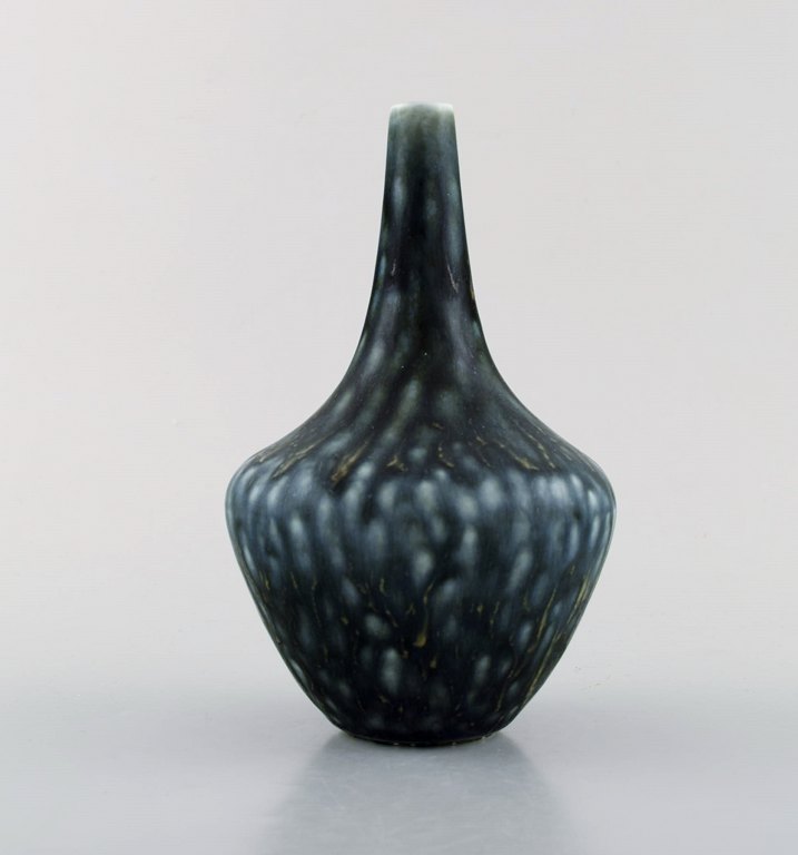 Gunnar Nylund for Rörstrand. Vase in glazed stoneware. Beautiful glaze in dark 
and light blue shades. 1960