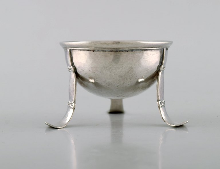 Danish silversmith. Salt vessel in silver (830). Dated 1922.

