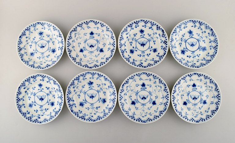 Bing & Grondahl / B&G, "Butterfly". Eight lunch plates in hand-painted 
porcelain. Model number 618. Mid 20th century.
