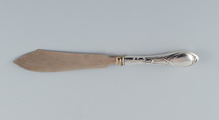 Sølv lagkagekniv.
ca 1900.
