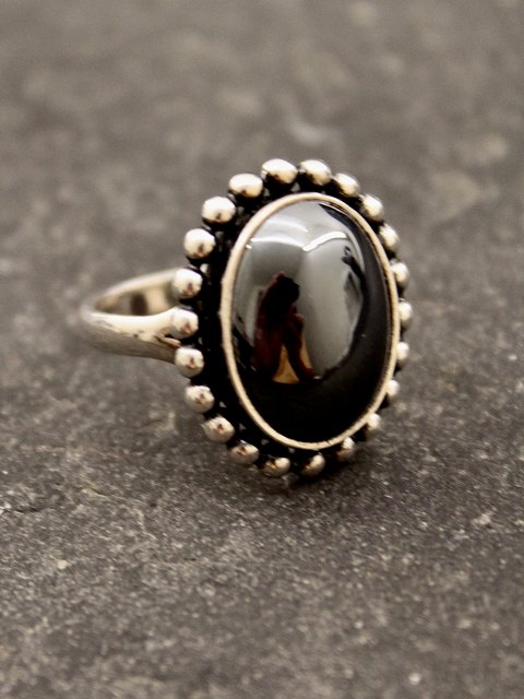 N E From sterling sølv ring med blodsten