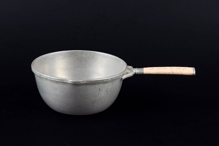 Just Andersen, Denmark
Casserole in pewter with bamboo handle.