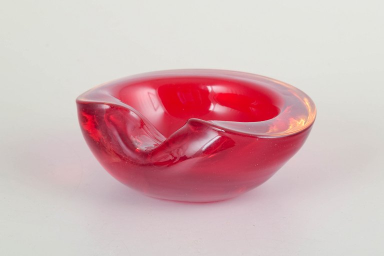 Murano art glass bowl, 1960s/70s.
