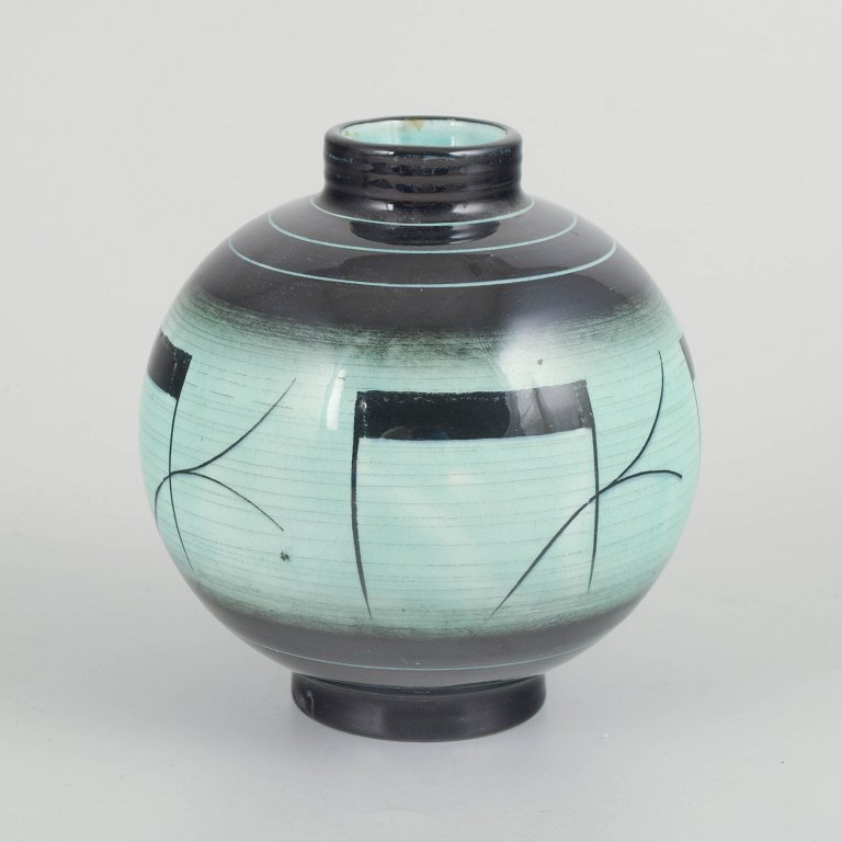 Ilse Claesson for RörstrandVase, 1930s.