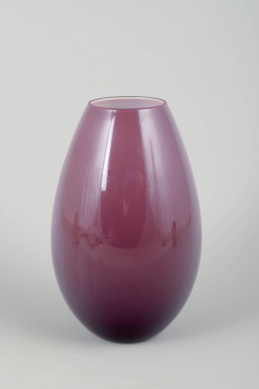 Peter Svarrer for Holmegaard“Cocoon” Vase, sent 20. århundrede.
