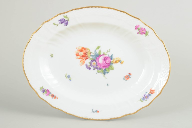 Royal Copenhagen, Saxon Flower, oval serving dish.
