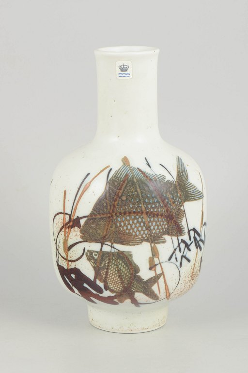 Nils Thorsson for Royal Copenhagen, stor stentøjsvase.