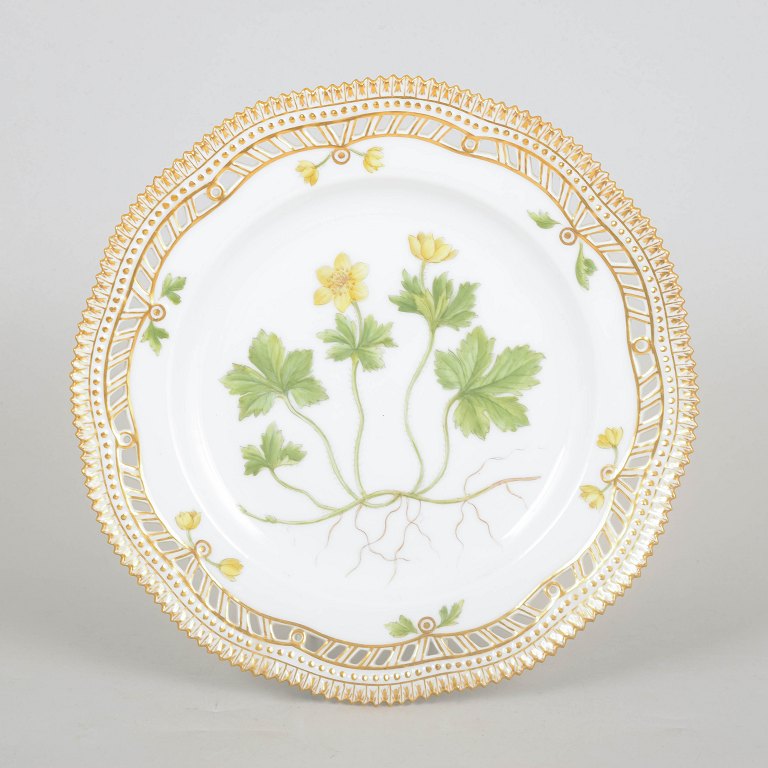 Royal Copenhagen Flora Danica, gennembrudt frokosttallerken.